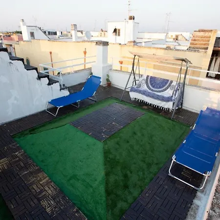 4 Sister Open Space In Apartment