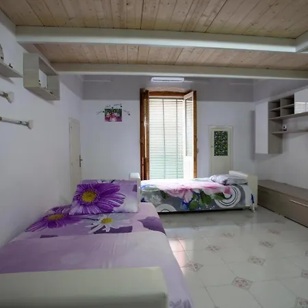 4 Sister Open Space In