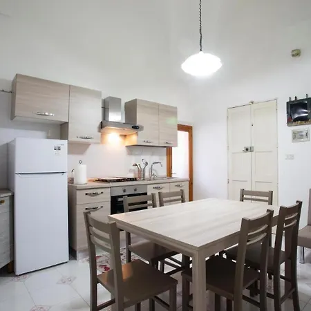 4 Sister Open Space In
